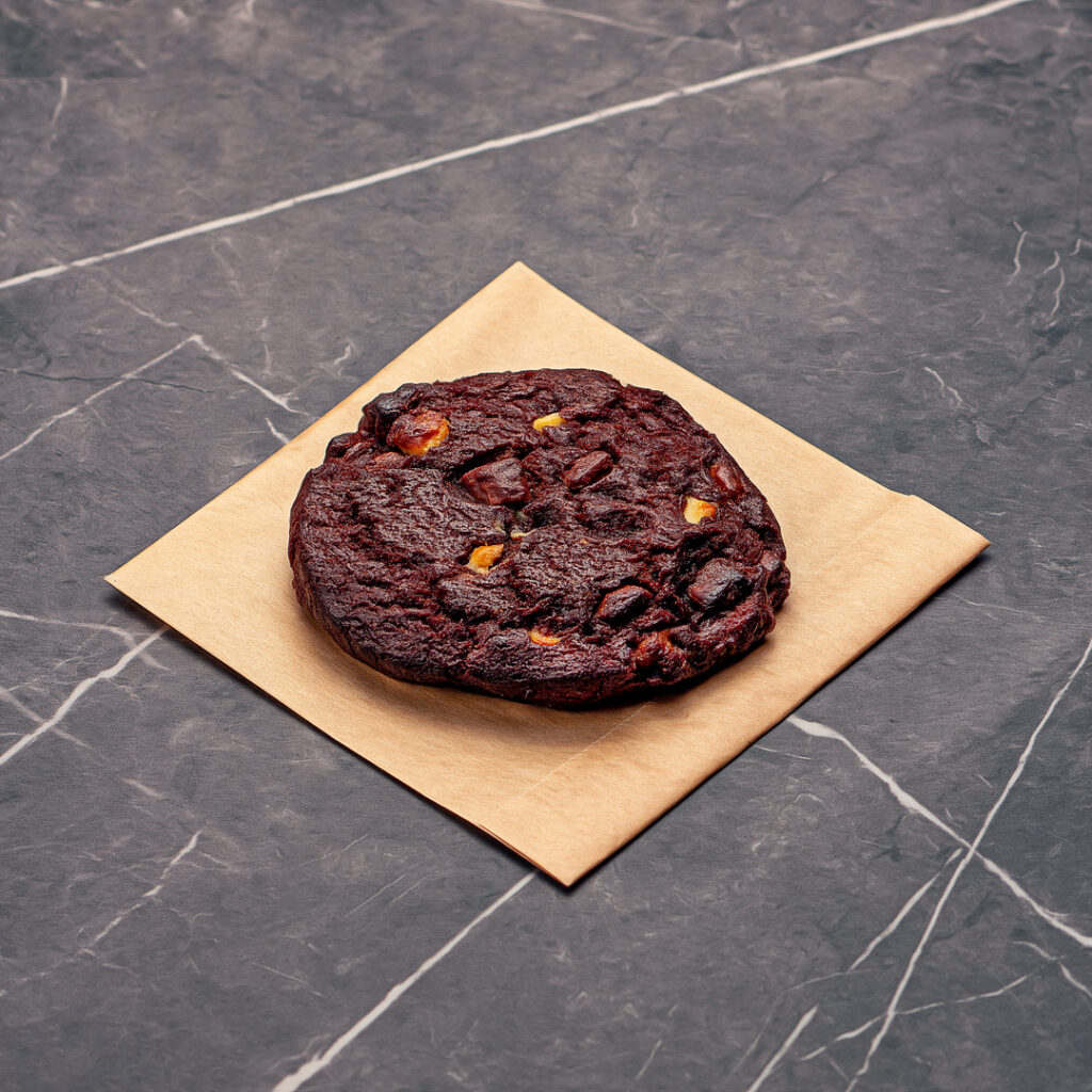 un cookie au chocolat